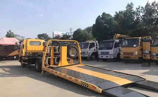 宝兴汽车中途维修案例